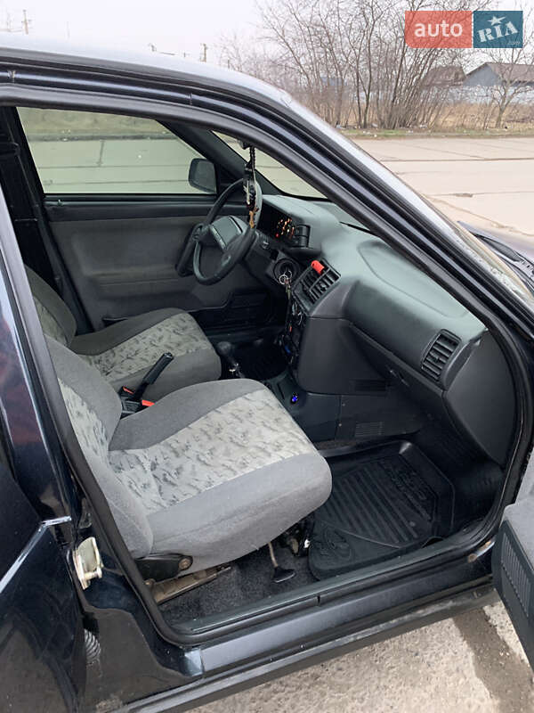 Седан ВАЗ / Lada 2110 2005 в Первомайске