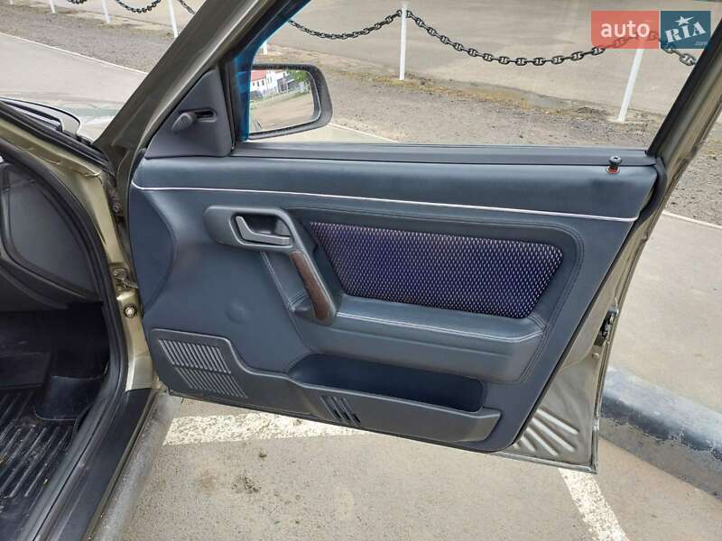 Седан ВАЗ / Lada 2110 2001 в Килии
