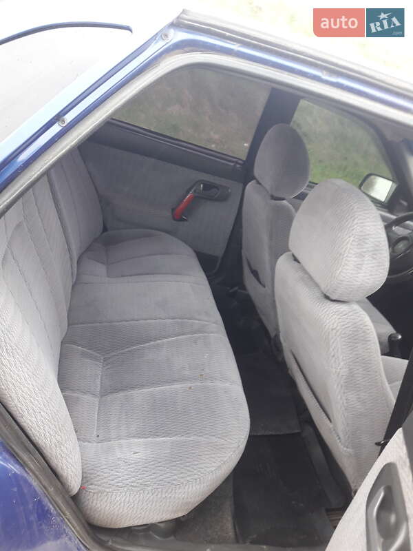 Седан ВАЗ / Lada 2110 2003 в Белогорье фото 7 Седан ВАЗ / Lada 2110 2003 в Белогорье