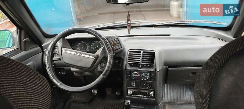 Седан ВАЗ / Lada 2110 2002 в Александрие