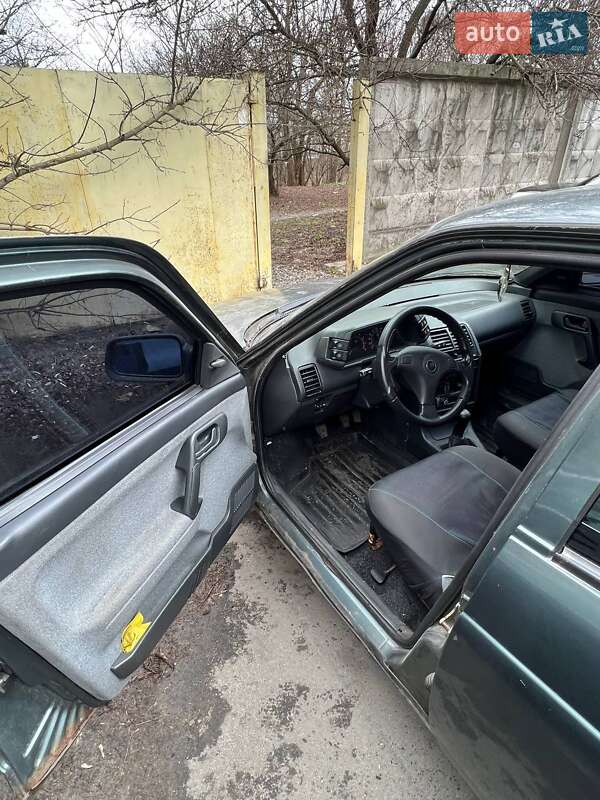 Седан ВАЗ / Lada 2110 2007 в Киеве