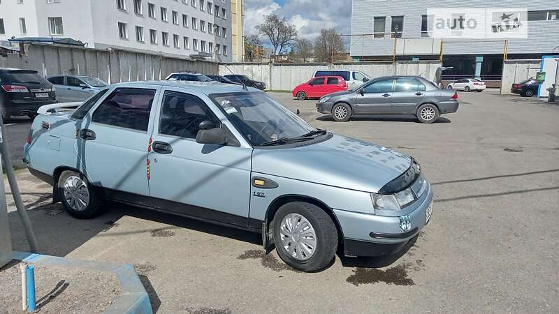 Седан ВАЗ / Lada 2110 2001 в Харькове
