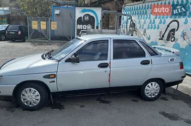 Седан ВАЗ / Lada 2110 2001 в Харькове