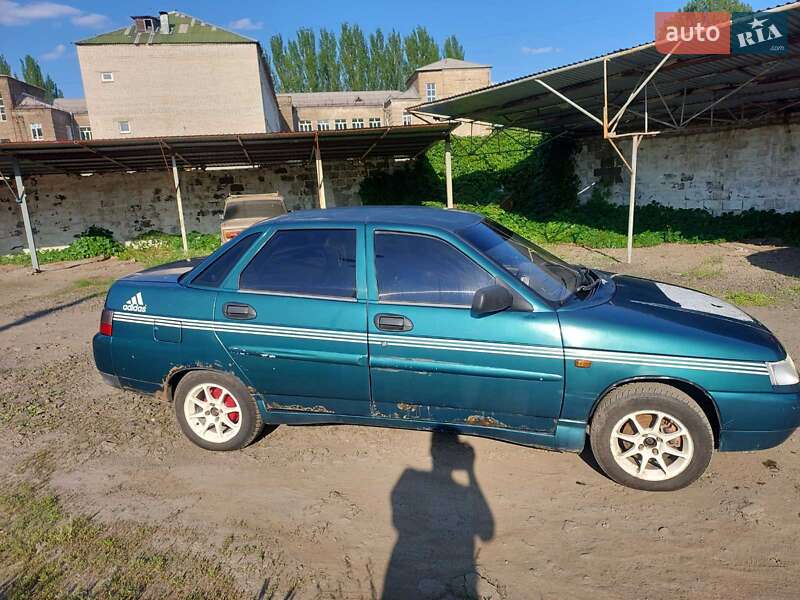 Седан ВАЗ / Lada 2110 2002 в Краматорске