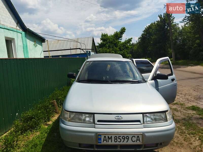 Седан ВАЗ / Lada 2110 2004 в Мерефа