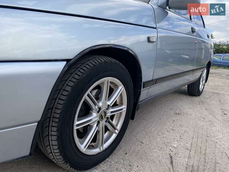 Седан ВАЗ / Lada 2110 2007 в Обухове