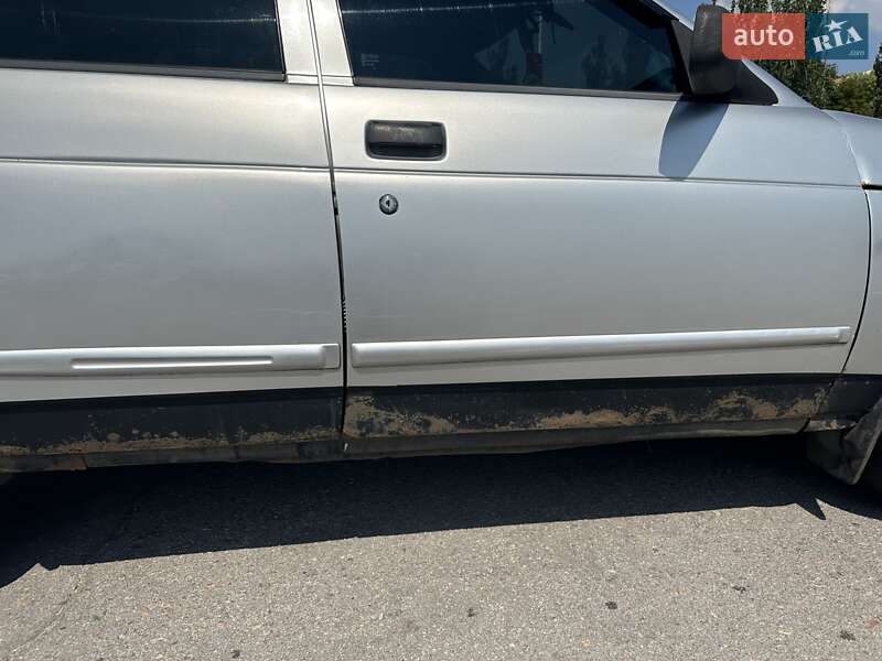 Седан ВАЗ / Lada 2110 2002 в Запорожье