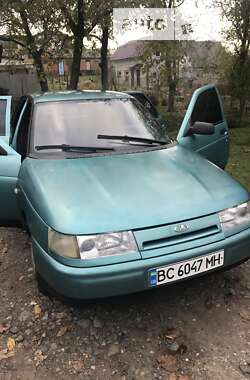 Седан ВАЗ / Lada 2110 2000 в Львове