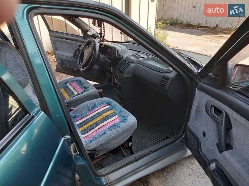 Седан ВАЗ / Lada 2110 2002 в Харькове