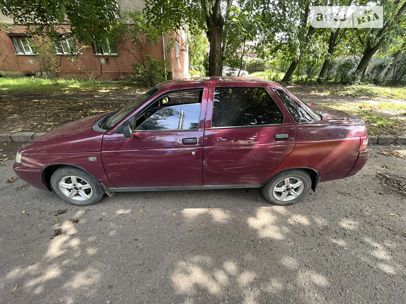 Седан ВАЗ / Lada 2110 2000 в Ужгороді