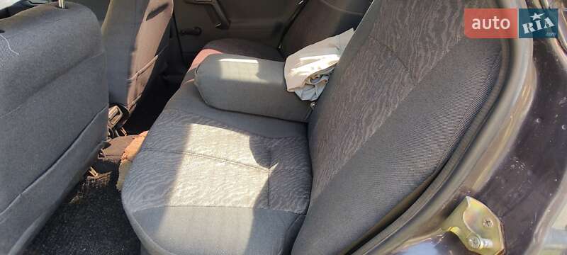 Седан ВАЗ / Lada 2110 2002 в Глухові фото 17 Седан ВАЗ / Lada 2110 2002 в Глухові