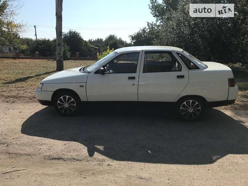 Седан ВАЗ / Lada 2110 1997 в Никополе