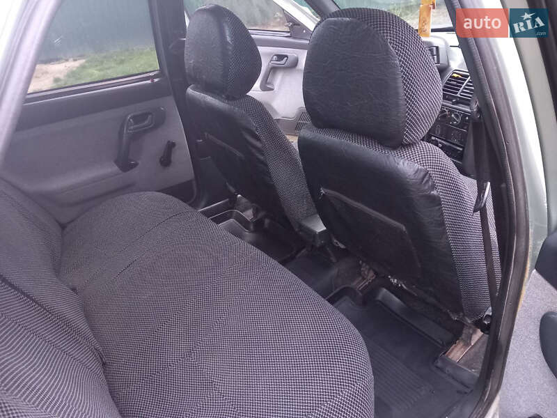 Седан ВАЗ / Lada 2110 2005 в Теплику