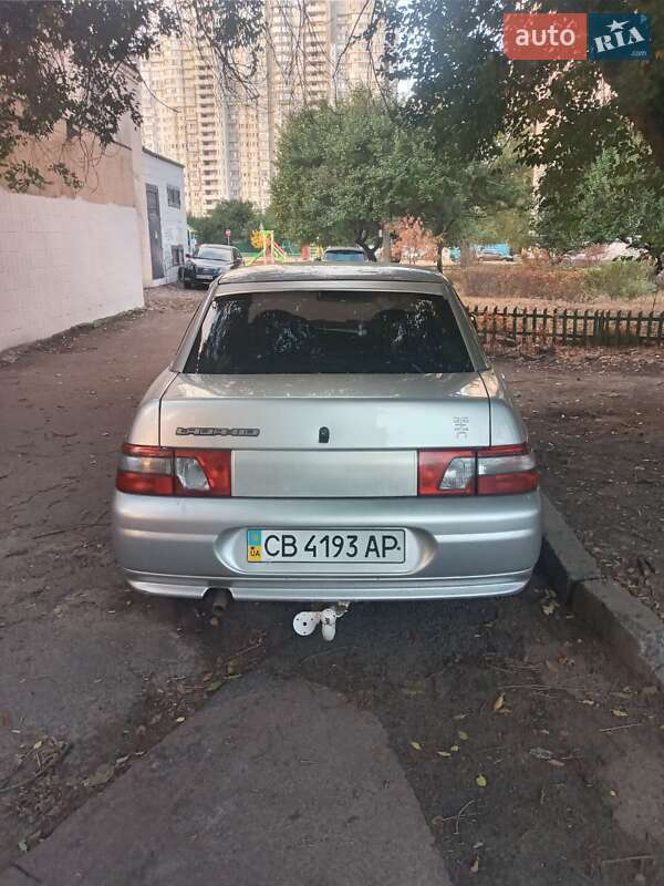 Седан ВАЗ / Lada 2110 2010 в Киеве