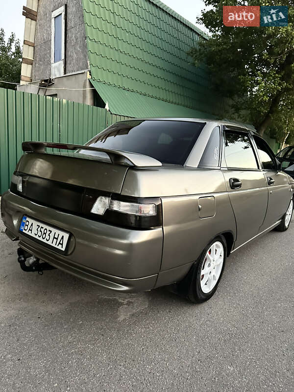 Седан ВАЗ / Lada 2110 2001 в Кропивницком