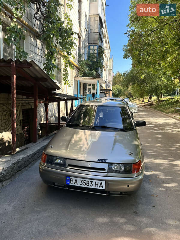 Седан ВАЗ / Lada 2110 2001 в Кропивницком