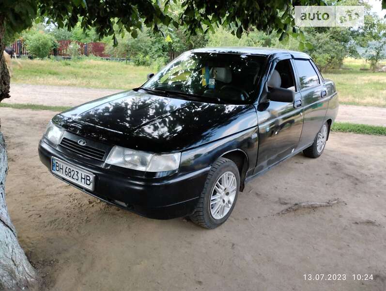 Седан ВАЗ / Lada 2110 2002 в Умани