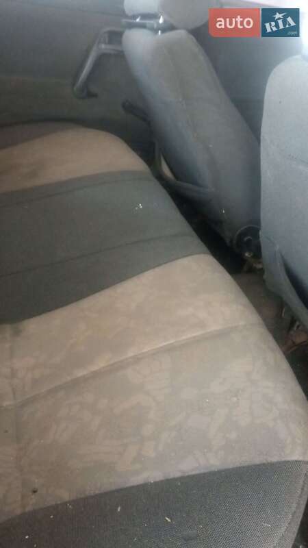 Седан ВАЗ / Lada 2110 2001 в Ізмаїлі