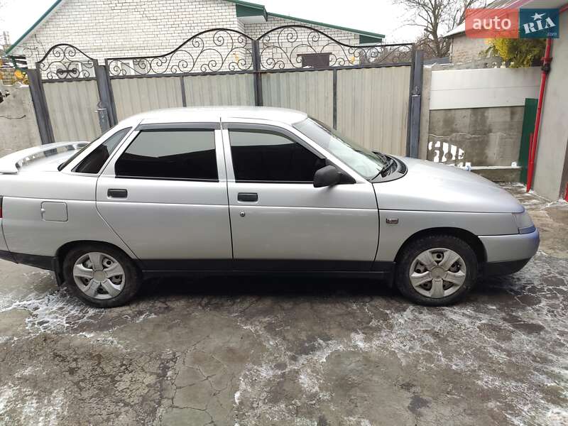 Седан ВАЗ / Lada 2110 2003 в Кам'янському