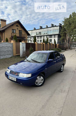 Седан ВАЗ / Lada 2110 2003 в Киеве