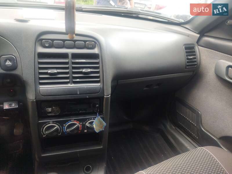 Седан ВАЗ / Lada 2110 2008 в Чернігові