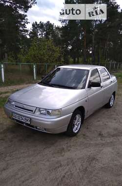 Седан ВАЗ / Lada 2110 2005 в Киеве