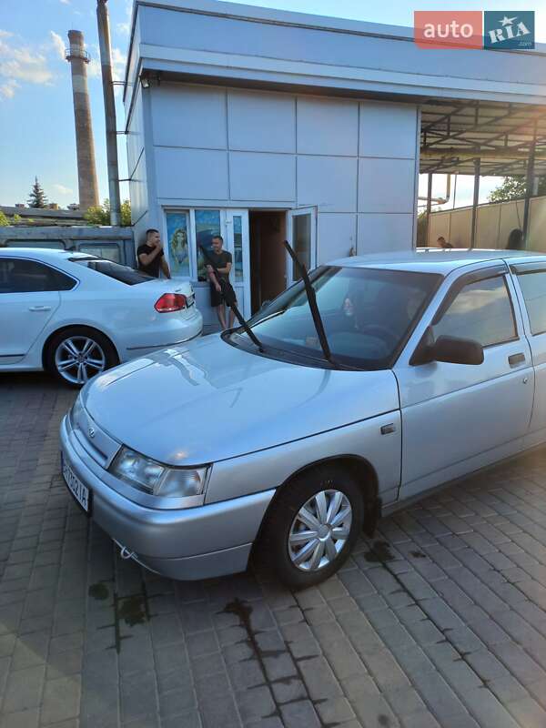 Седан ВАЗ / Lada 2110 2005 в Одессе