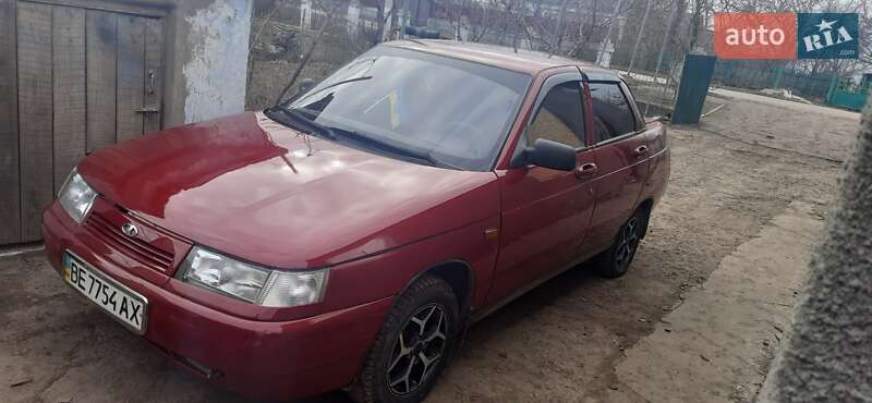 Седан ВАЗ / Lada 2110 2004 в Николаеве