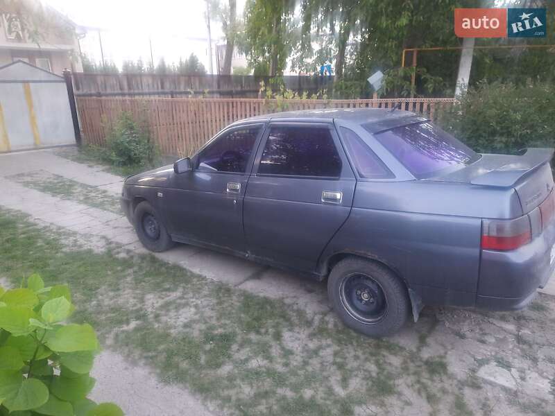 Седан ВАЗ / Lada 2110 2001 в Черновцах
