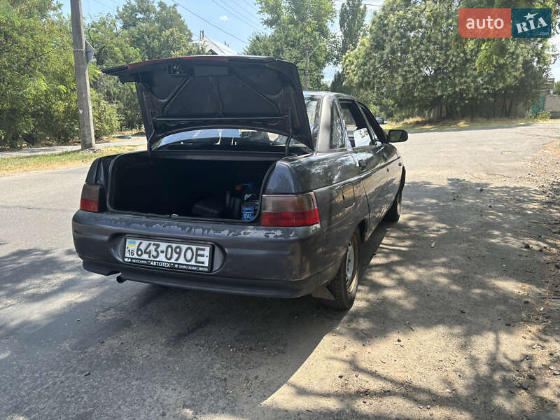 Седан ВАЗ / Lada 2110 2000 в Одессе