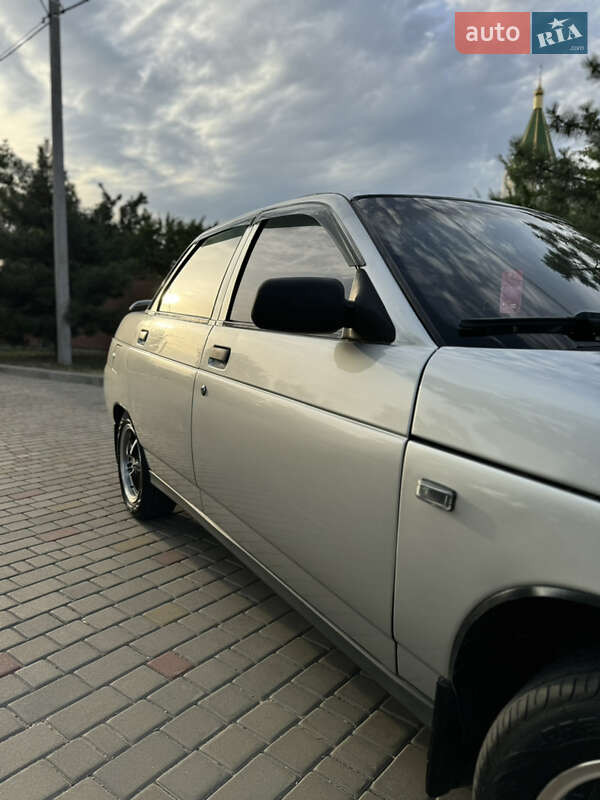 Седан ВАЗ / Lada 2110 2003 в Измаиле