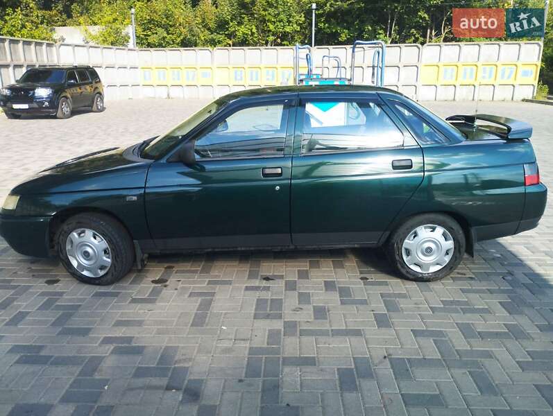 Седан ВАЗ / Lada 2110 2002 в Днепре