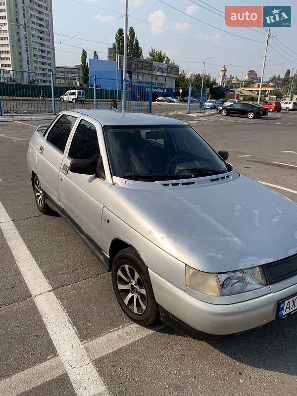 Седан ВАЗ / Lada 2110 2002 в Харькове
