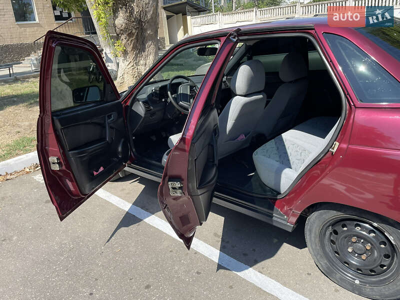 Седан ВАЗ / Lada 2110 2005 в Измаиле фото 8 Седан ВАЗ / Lada 2110 2005 в Измаиле