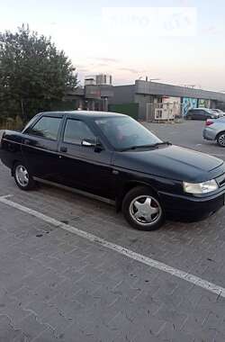 Седан ВАЗ / Lada 2110 2005 в Киеве