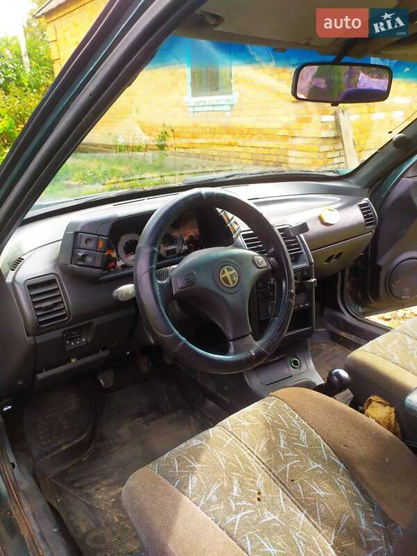 Седан ВАЗ / Lada 2110 2003 в Марганці