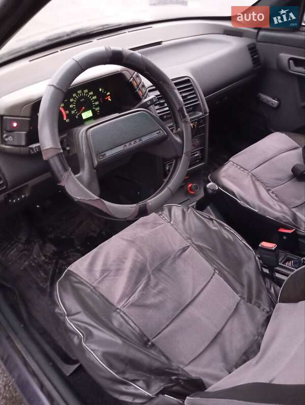 Седан ВАЗ / Lada 2110 2001 в Кам'янець-Подільському