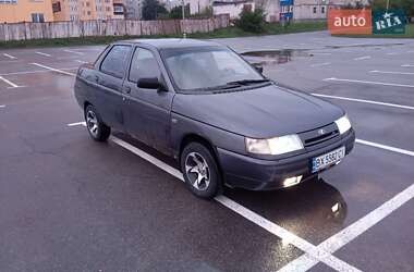 Седан ВАЗ 2110 2001 в 