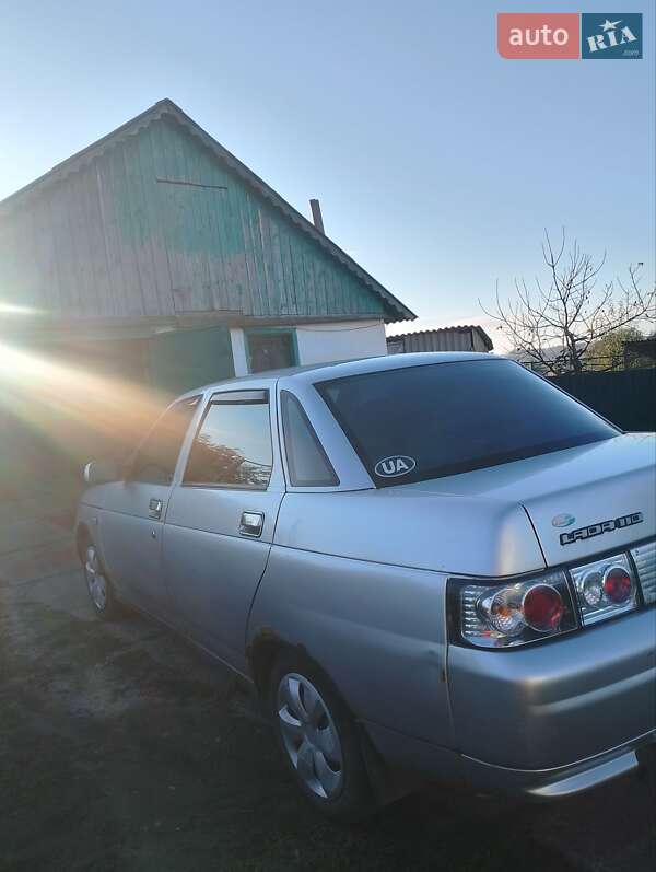 Седан ВАЗ / Lada 2110 2006 в Тараще