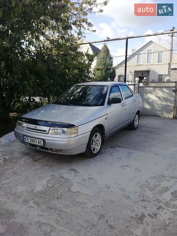 Седан ВАЗ / Lada 2110 2004 в Днепре