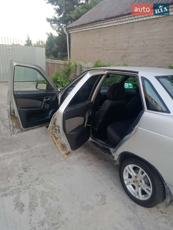 Седан ВАЗ / Lada 2110 2004 в Днепре