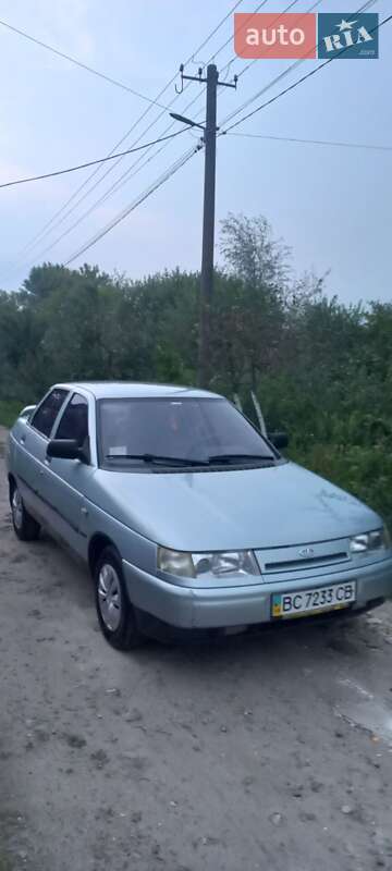 Седан ВАЗ 2110 2002 в 