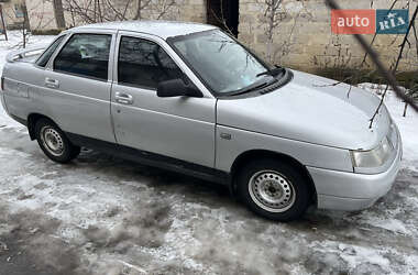 Седан ВАЗ 2110 2002 в 