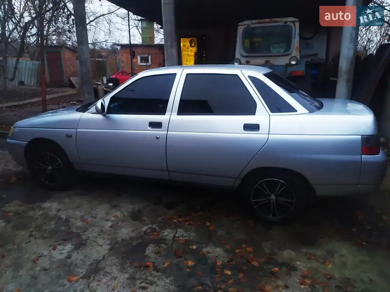 ВАЗ / Lada 2110