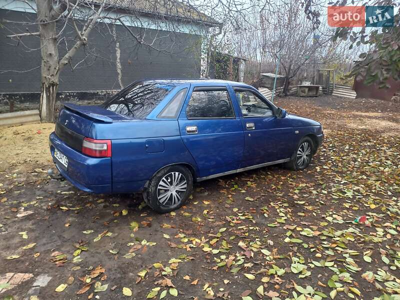 Седан ВАЗ / Lada 2110 2001 в Первомайске