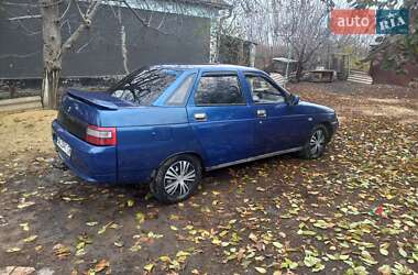 Седан ВАЗ 2110 2001 в 