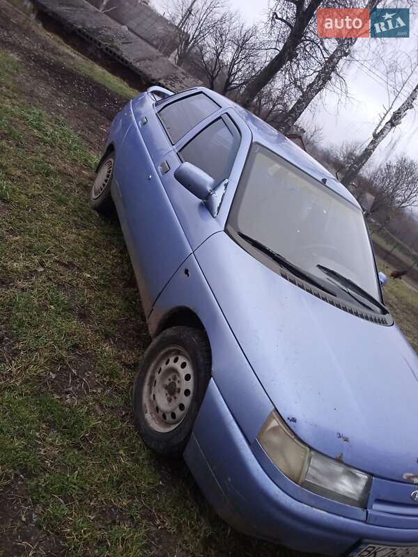 Седан ВАЗ / Lada 2110 2001 в Дубно