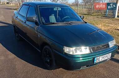 Седан ВАЗ 2110 2003 в 