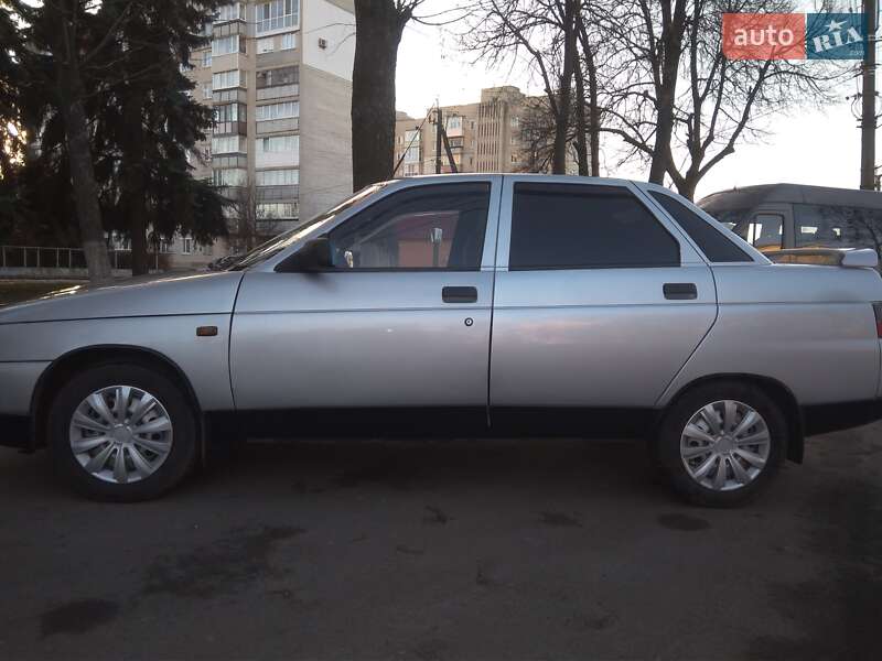 Седан ВАЗ / Lada 2110 2002 в Чернігові