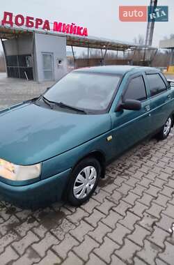 Седан ВАЗ / Lada 2110 2001 в Чернівцях